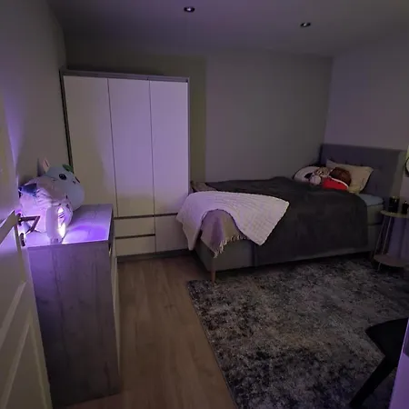 Mosby Apartment